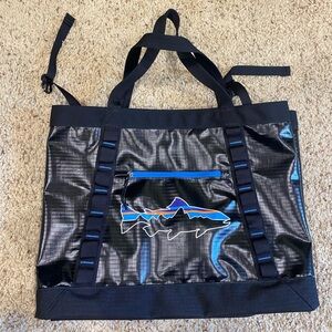 Patagonia black hole gear tote bag 61L